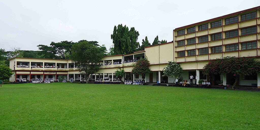 Daud Public School & College